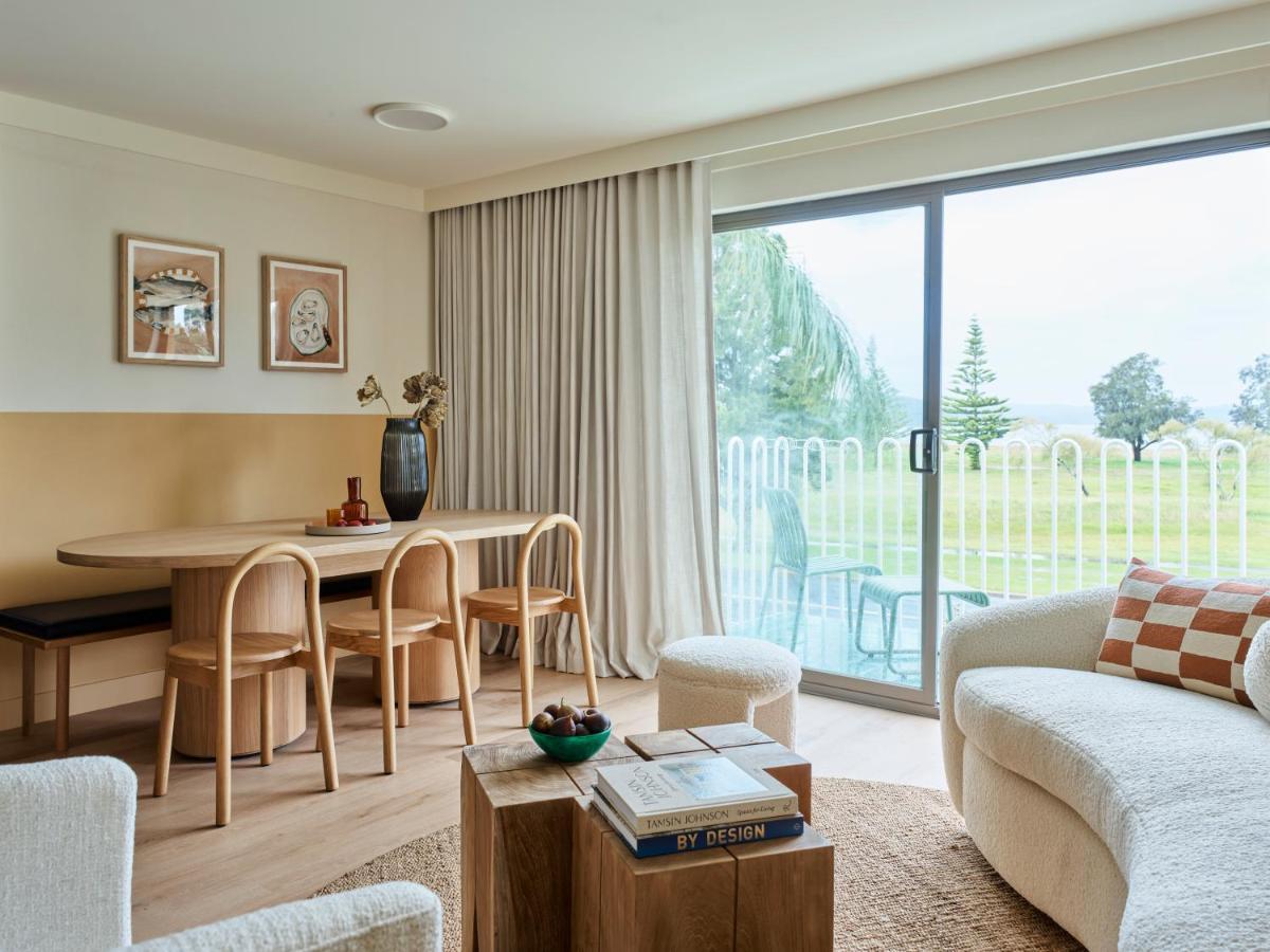 Hotel The Isla à Batemans Bay Extérieur photo